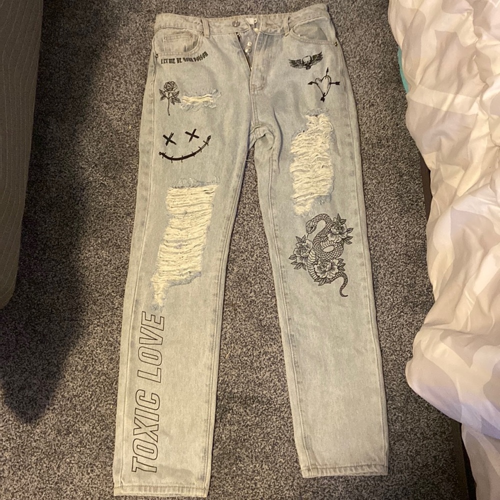 Adika TOXIC Ripped Jeans